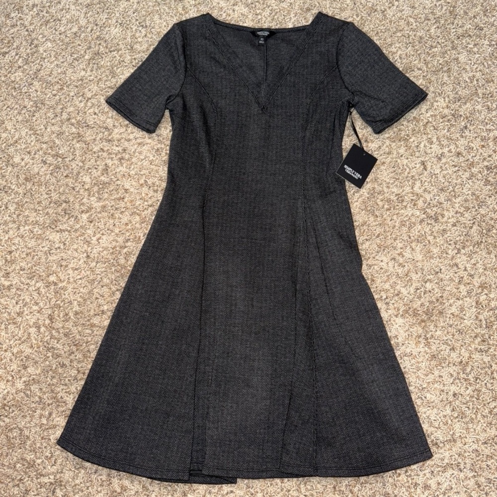 Simply Vera Vera wang black and grey dress